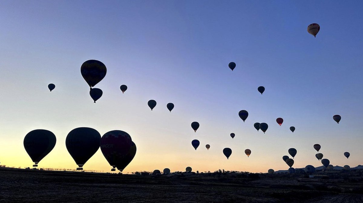 kapadokyada sicak hava balonlari rekora uctu 0 zbA6jSzL