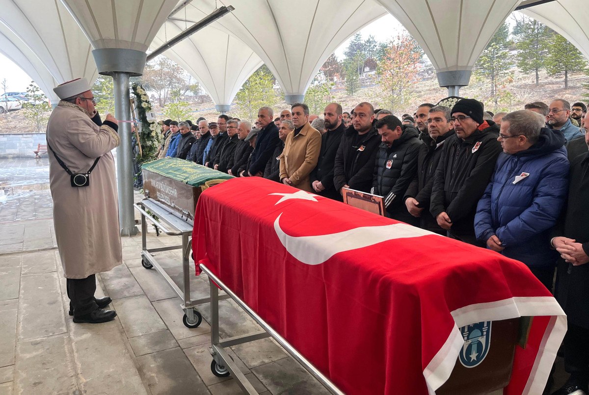 kartalkayadaki yanginda olen 2 arkadasla ilgili aci detay 5 Sk4ENnh5