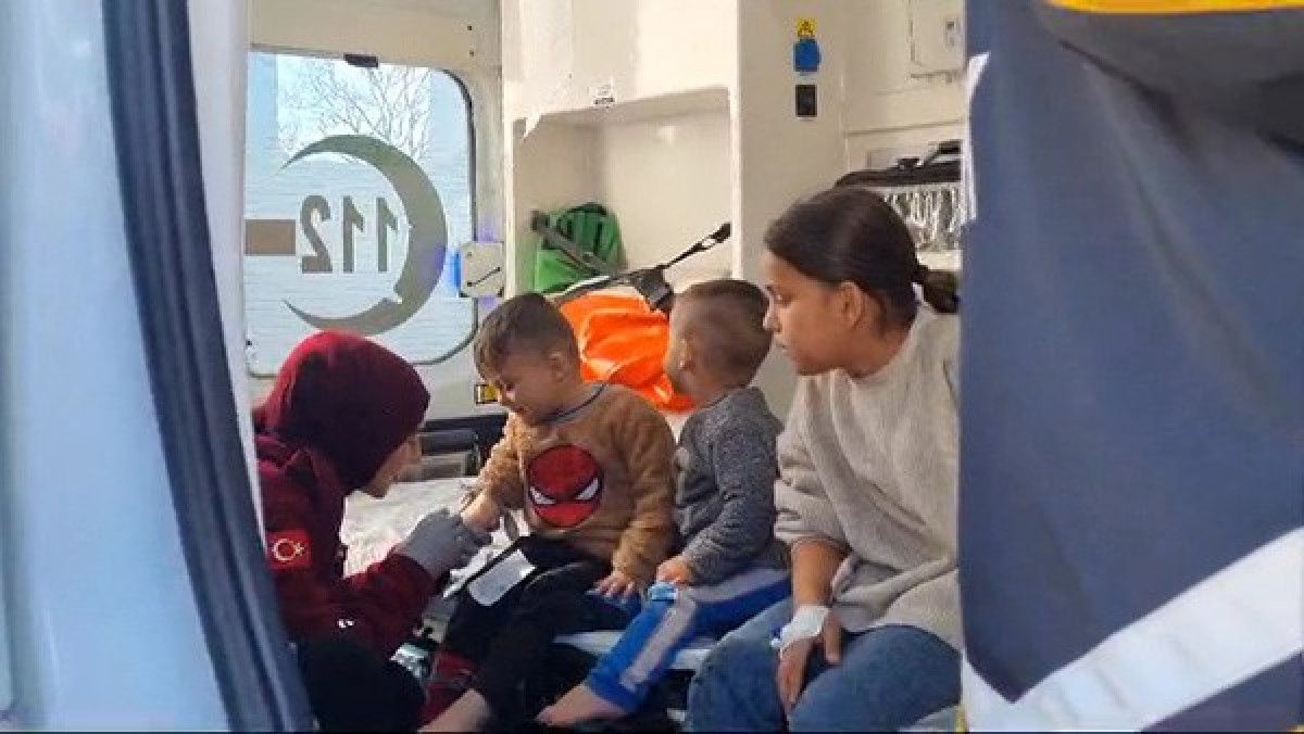 kocaelide bir evde cikan yanginda mahsur kalan 4 cocuk kurtarildi 0 cdRXjVBr