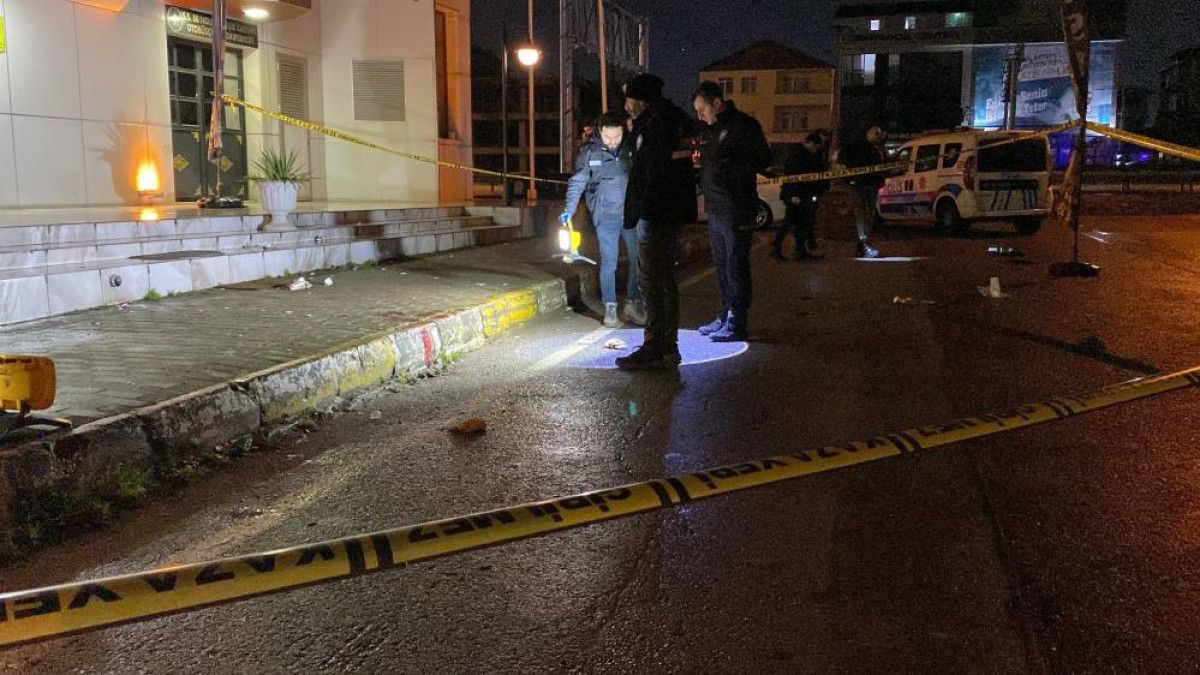 kocaelide dugun salonu karisti 2 kisi silahla vuruldu 0 YGJEvMfq
