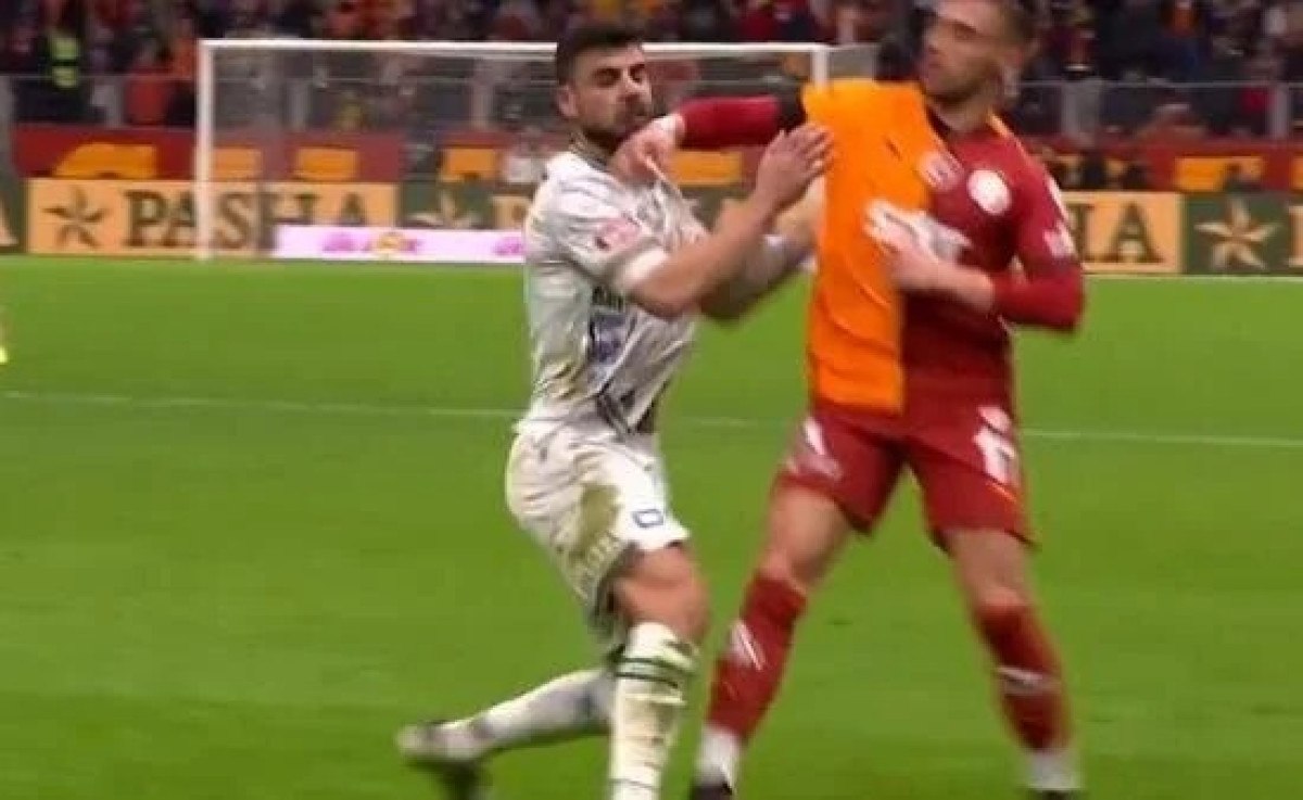 konyaspordan galatasaray macinda kirmizi kart itirazi 0 tefhYrIj