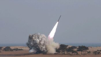 kuzey koreden stratejik seyir fuzesi denemesi QY6pV4i2