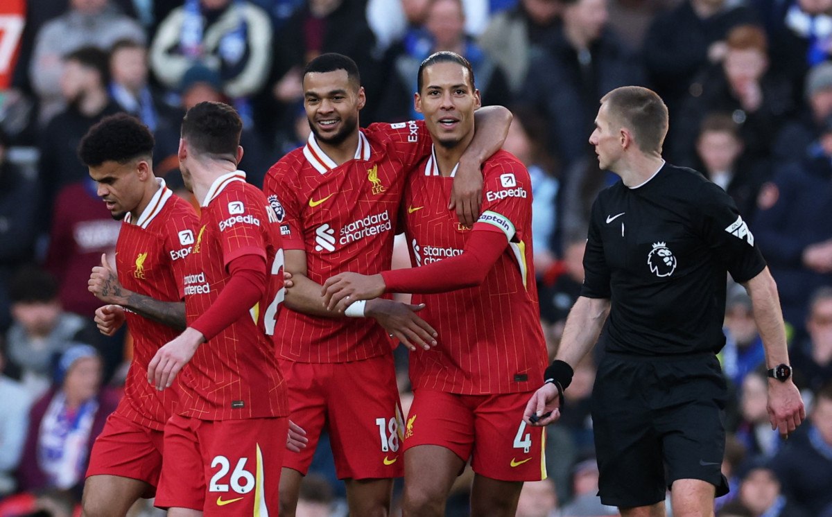 liverpool ipswich town karsisinda hata yapmadi 0 giFPX9pi