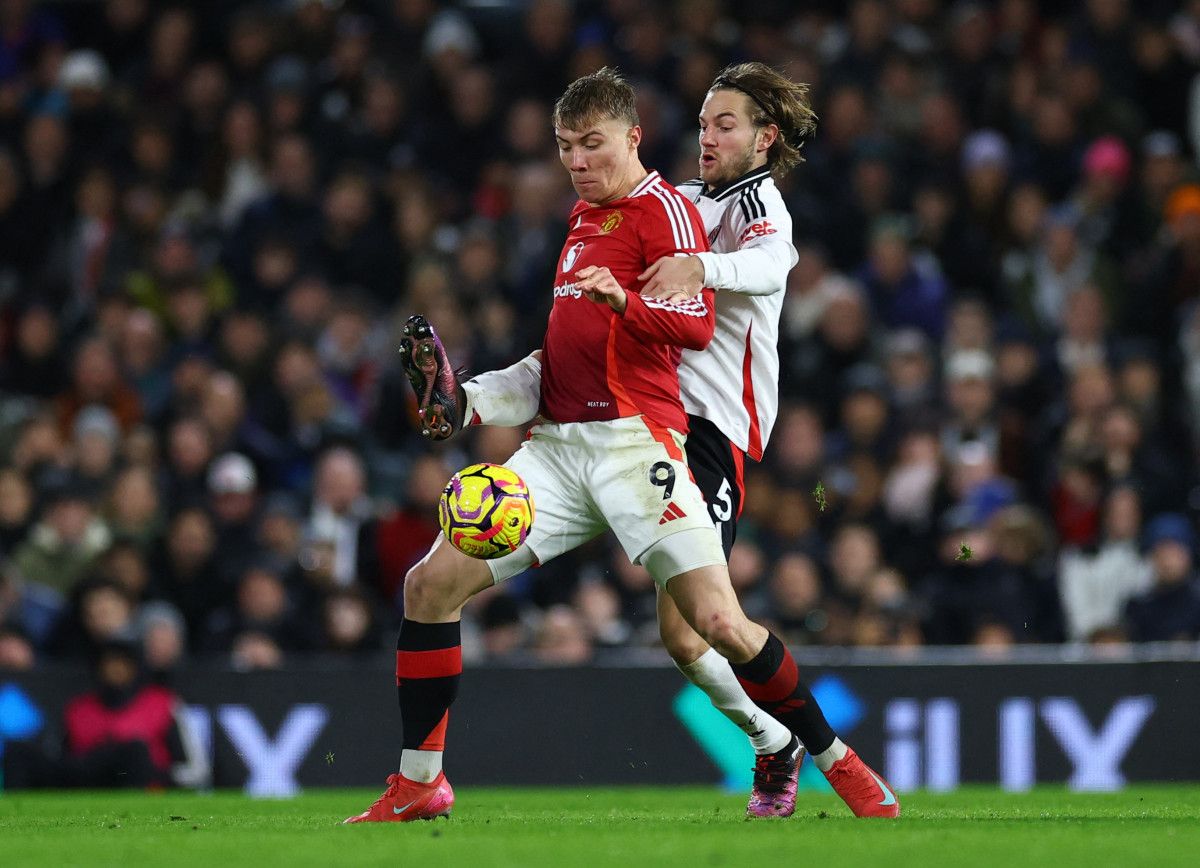 manchester united deplasmanda galip 0 b3UqU2uT