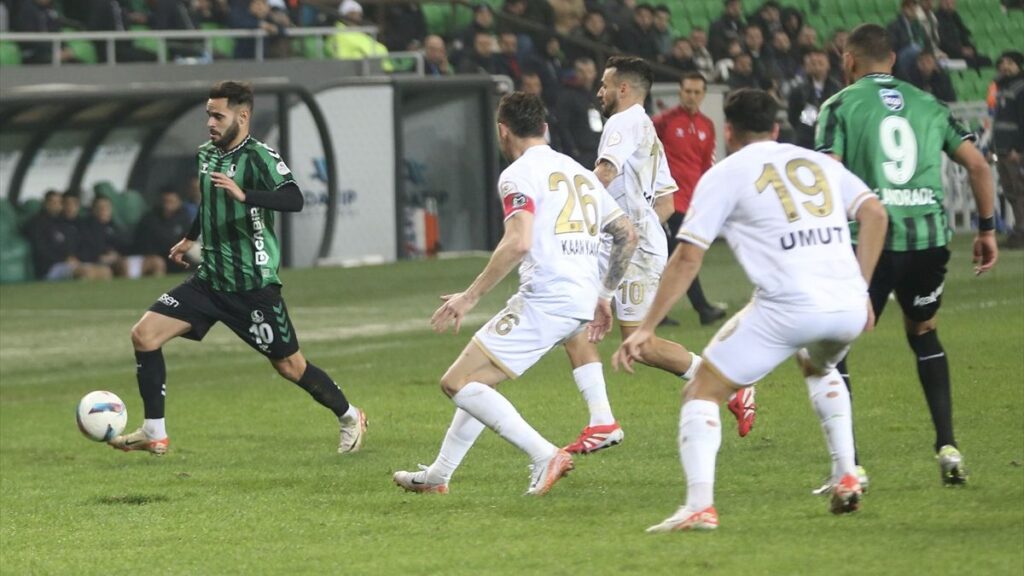 manisa fk deplasmanda sakaryasporu devirdi nrA1LPfQ
