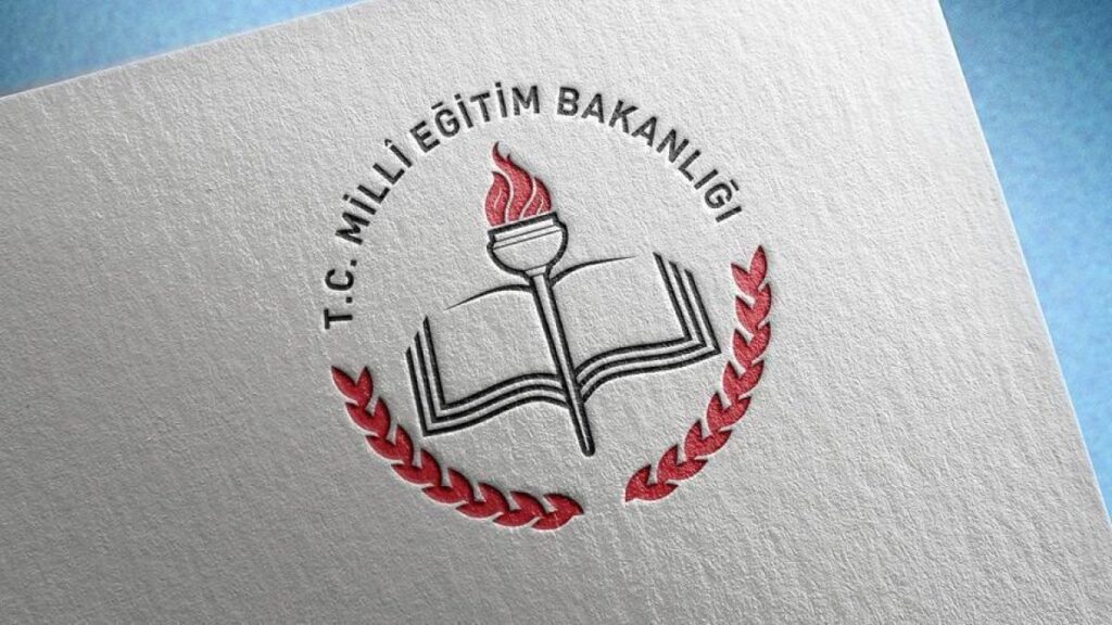 meb ozel okul ogrenci kiyafetleri velilere mali yuk getirmeyecek mLiBBmIC