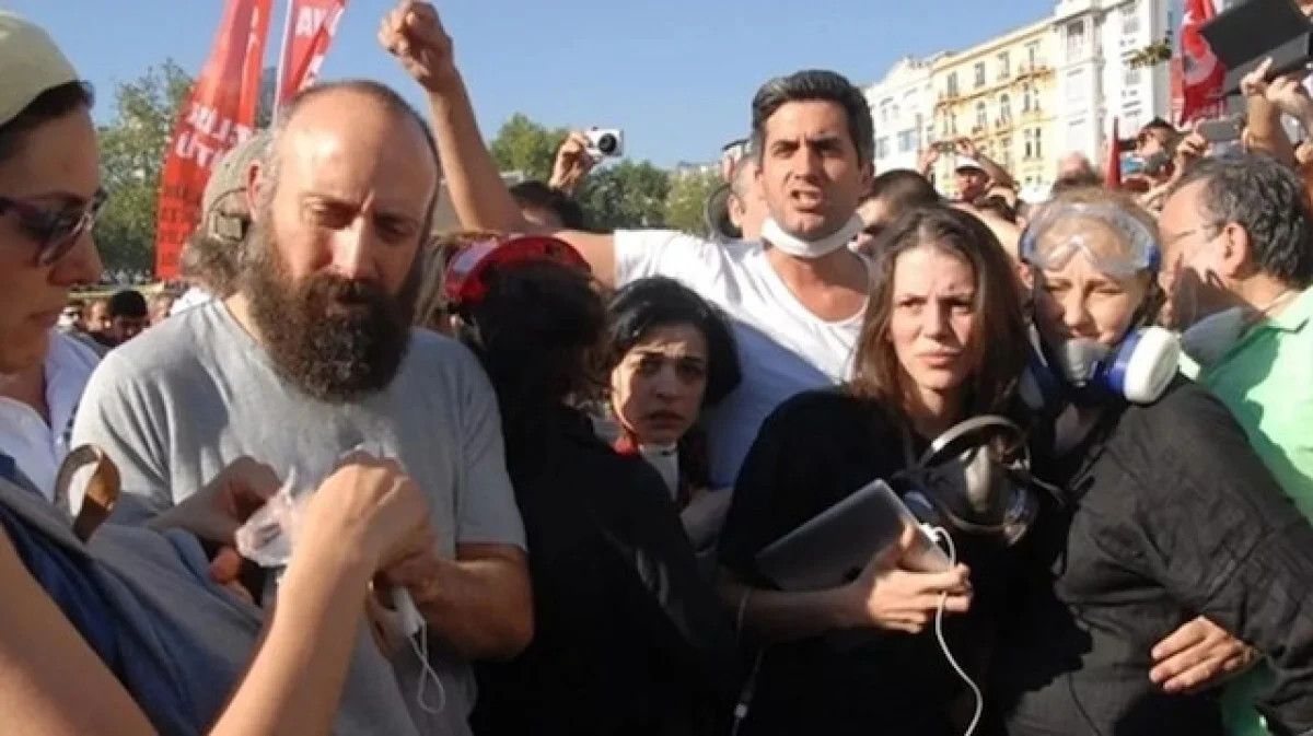 menajer ayse barima gezi sorusturmasi oyuncu halit ergenc ve dolunay soysert ifadeye cagrildi 0 Eb8IrNgy