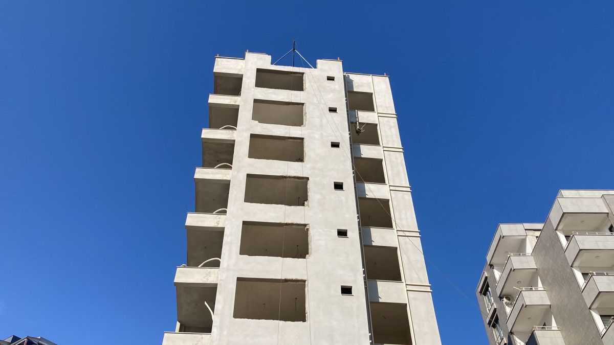 mersinde 8nci kattan dusen isci hayatini kaybetti 0 sl66dyu3
