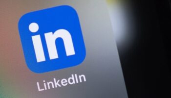 microsofta ait linkedin dmlerinizi sessizce yapay zekayi egitmek icin kullaniyor JOkfviyC
