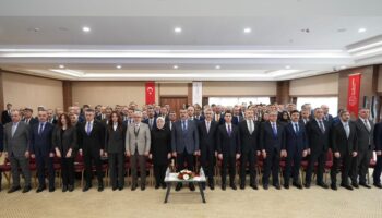 milli egitim bakani yusuf tekin 81 ilin milli egitim mudurleriyle bir araya geldi uhCBTyjq