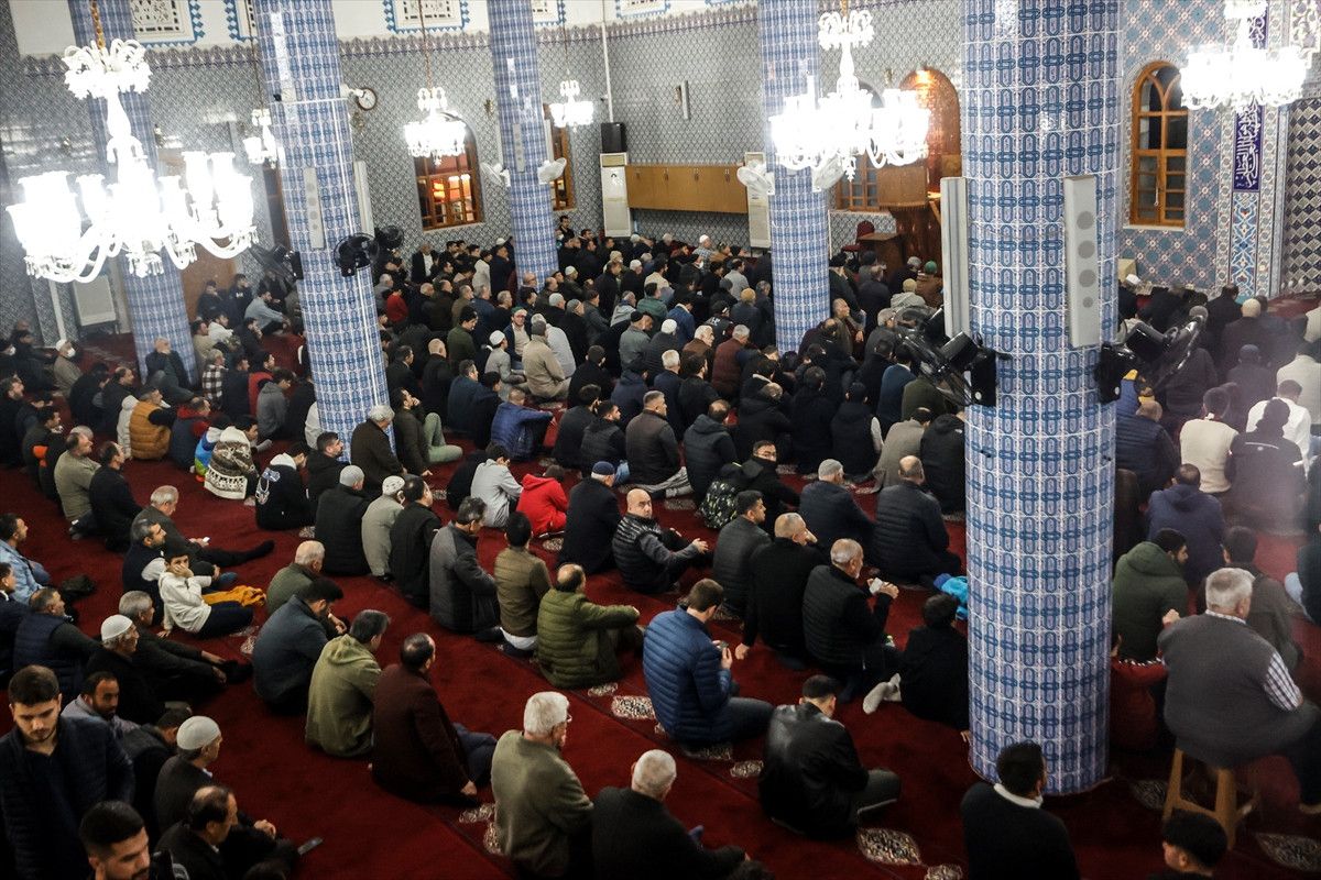 mirac kandili yurt genelinde dualarla idrak edildi 3 Tn7Igml3