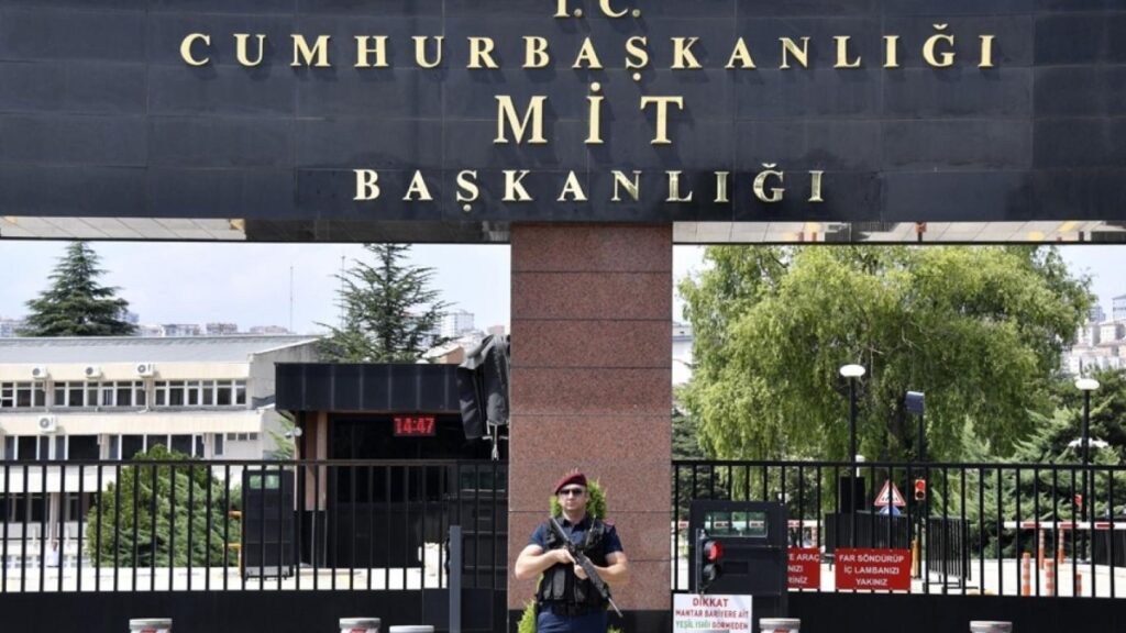 mitten yeni kariyer videosu p9jqivEV