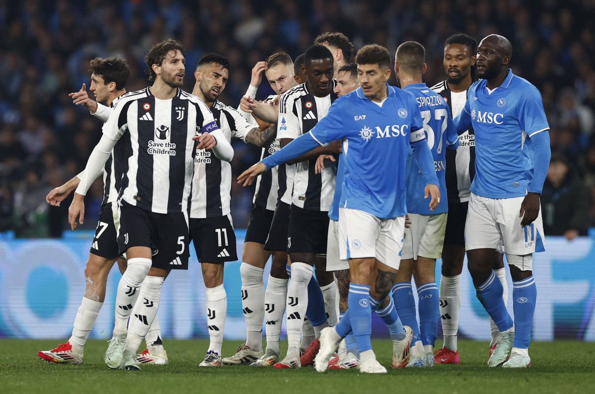 napoli iki golle kazandi juventus namaglup unvanini kaybetti 3 7RXupn96