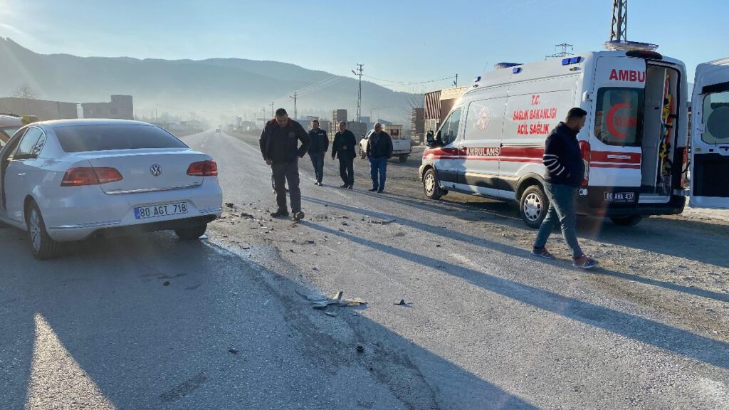 osmaniyede otomobil ile ticari taksi carpisti GCan7WyK