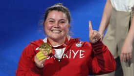 oznur cure girdi yilin paralimpik kadin sporcusu secildi vspWcETm