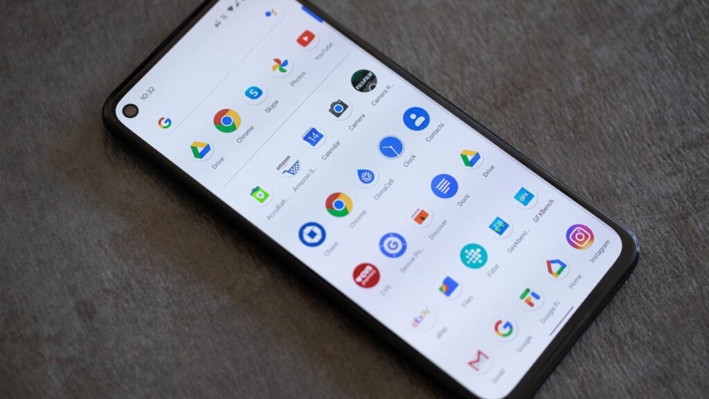 pixel 4a kullanicilari telefonu kullanilamaz hale getirdigi icin googlea dava aciyor B2VmytvM