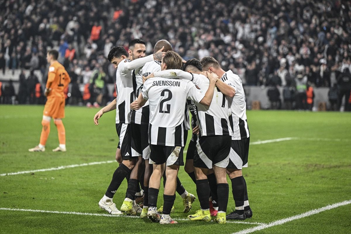 rafa silva performansiyla parliyor 1 OBJSQmNB