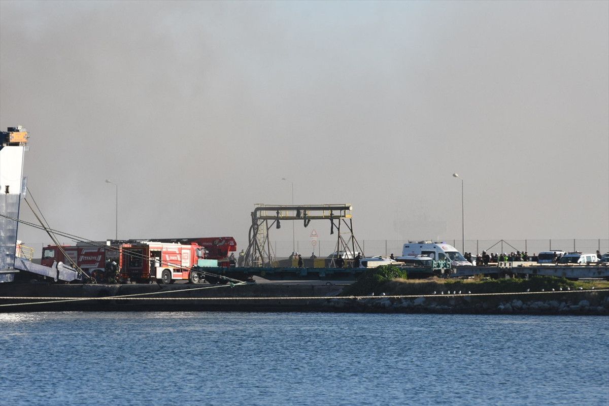 samsun limaninda bulunan gemide yangin 7 BRbelfAH