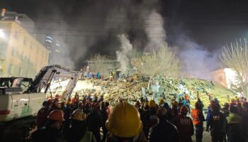 son dakika konyada coken 4 katli binayla ilgili yeni gelisme 6 tutuklama Eh2eUOMF