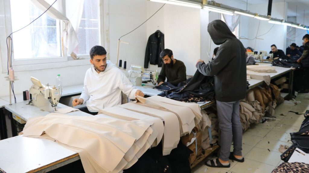 suriyeli isciler ulkelerine donuyor isverenlerin endiseleri artiyor BIIIk5Qv