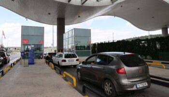 trakyadaki gumruk kapilarindan gecen yil 16 milyona yakin yolcu gecti DJ8n6JsM