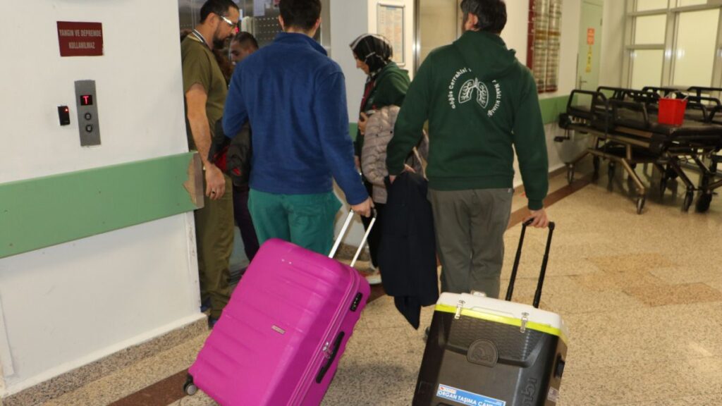 turkiyede 33 bin 589 hasta organ ve doku nakli bekliyor b3ZTbUxV