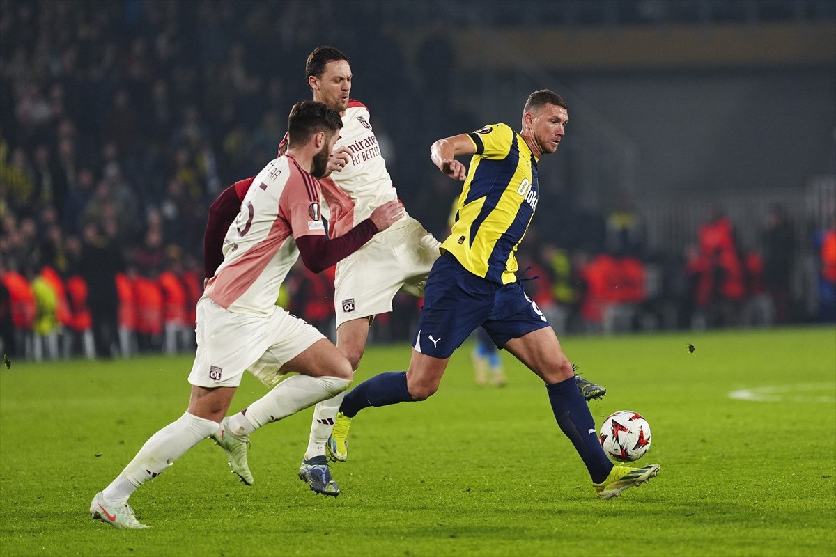 uefa avrupa liginde 7 hafta sona erdi 0 Yleu1CE1