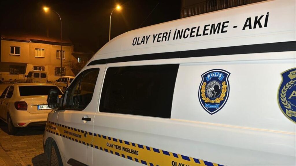 usakta silahli saldiri duzenlenen aractaki 12 yasindaki cocuk oldu C114YTpJ