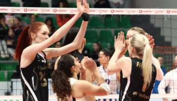 vakifbank sariyer belediyespora set vermedi liusGZc5