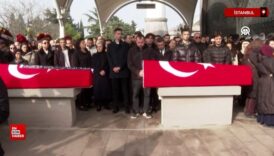 yanginda olen fenerbahceli yuzucu vedia nil apak ile annesi topraga verildi lS7ORcUW