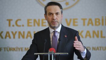 alparslan bayraktar yeni yeka modeliyle 20 yil uygun fiyatli elektrik temin edilecek pyFb69pP