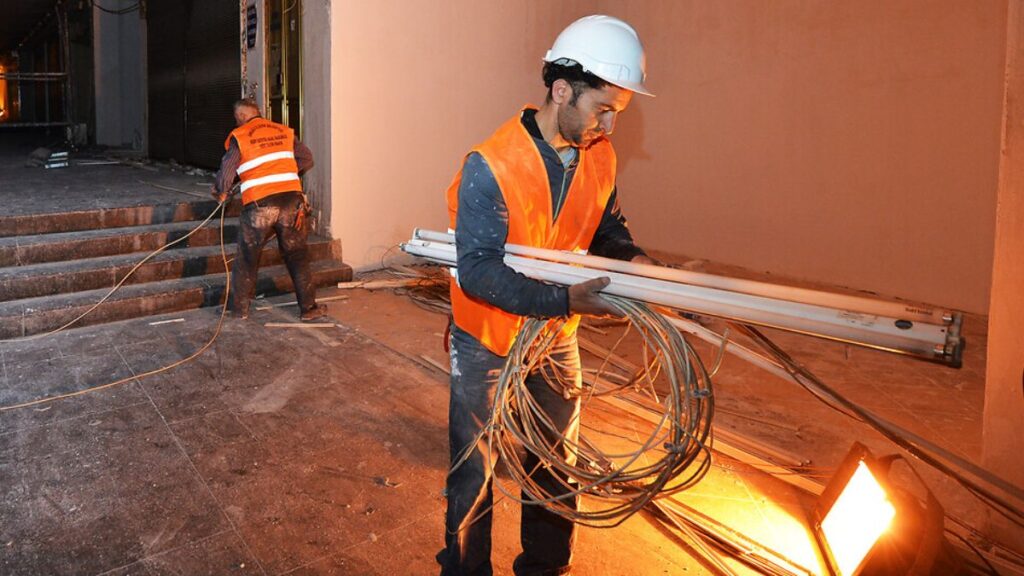 elektrik tesisatindaki yangin tehlikesine karsi oneriler XiLaQcb3