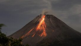 endonezyadaki semeru yanardagi patladi 7Y9mDx6I