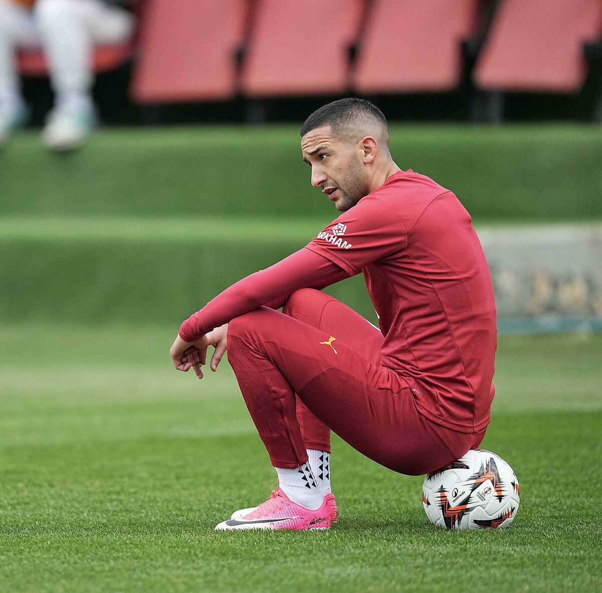 hakim ziyech imzaya gidiyor 0