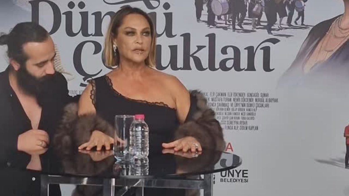 hulya avsar dudagina piercing taktirdi gala halleri sosyal medyada cok konusuldu 1 qFwmEy47