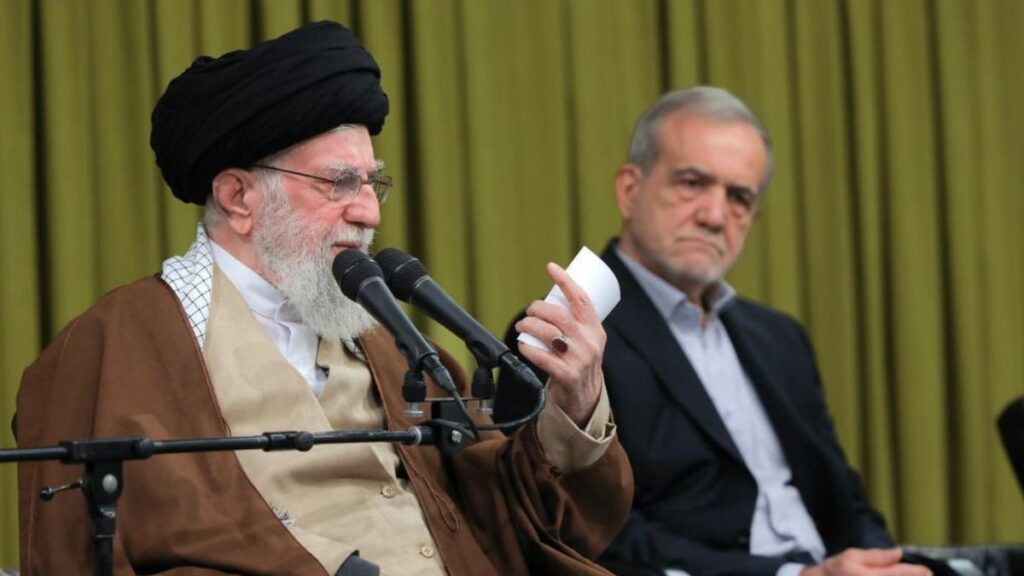 iran dini lideri hamaneyden hukumete abd uyarisi IaOCZiCW