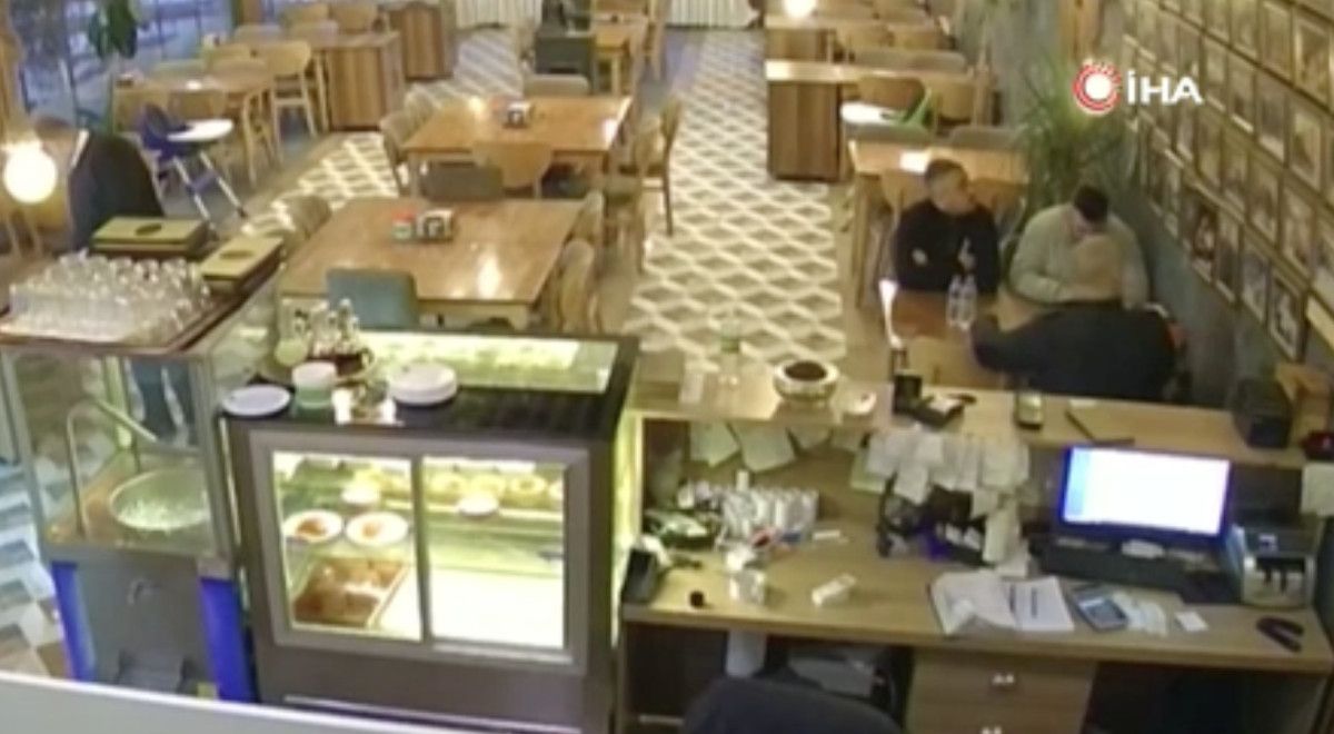 istanbulda taksiciyi 235 bin lira dolandirdilar 1 NXvMOfAM