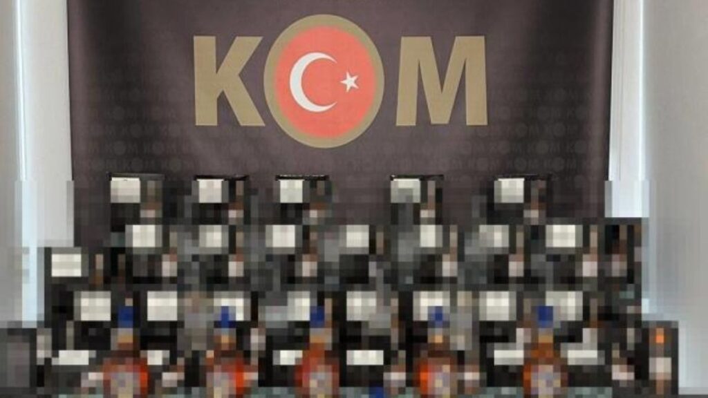 kocaelide 316 litre sahte icki ve bandroller ele gecirildi NRGxOUgt