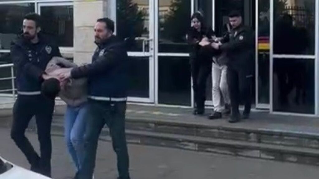 kutahyada acemi soyguncular yakalandi 1lwcngEd