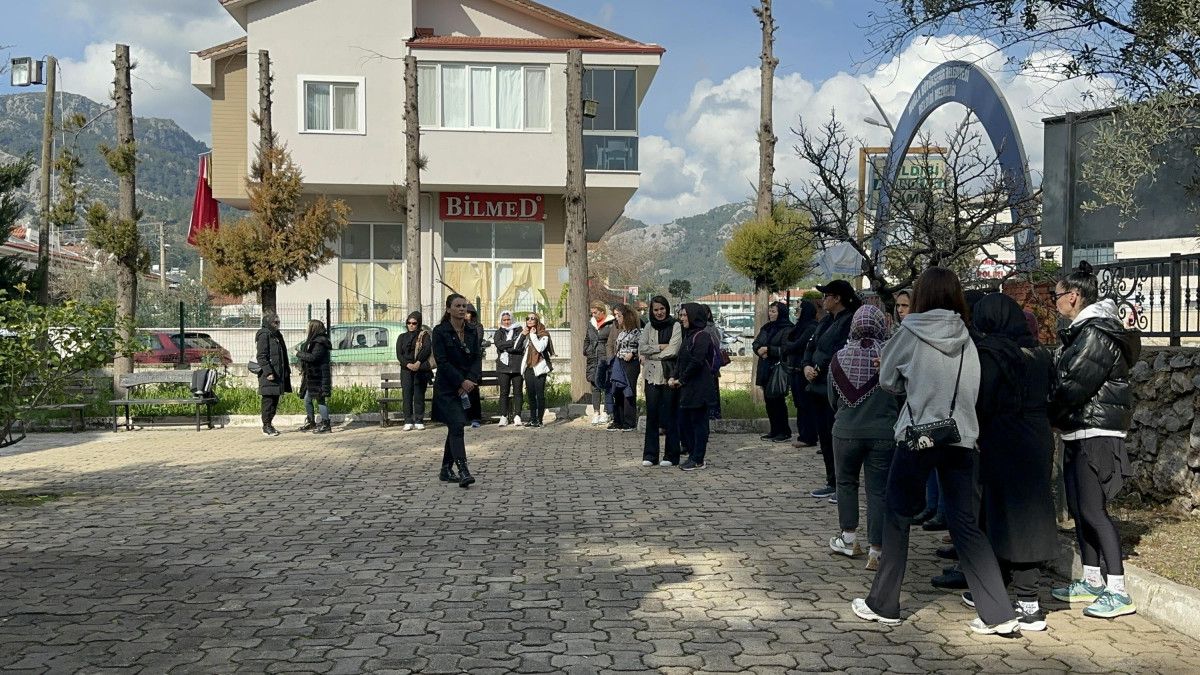 manisada 11 yil sonra yuruyen hilal son yolculuguna ugurlandi 1 nhtUDqOW