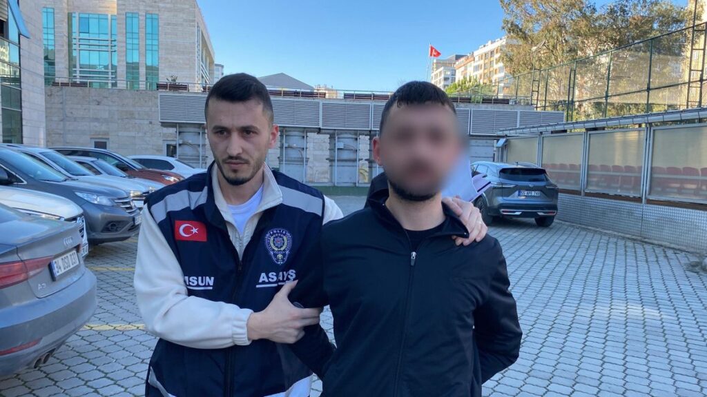 samsunda 3 ay once cezaevinden cikti husumetlisini tabancayla vurdu FFkXZRUj