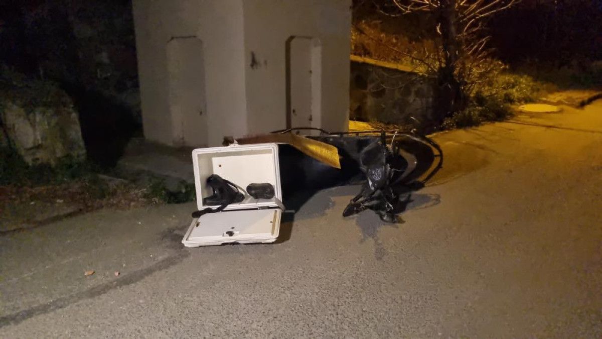 sariyerde otomobille carpisan motosikletli kurye hayatini kaybetti 0 5K2NntUZ