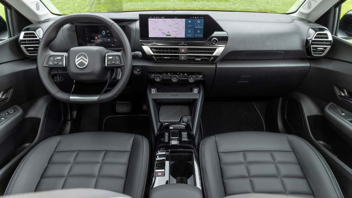 yenilenen citroen c4 ve c4 x gelecek ay turkiyede 1 zN1RhmWS