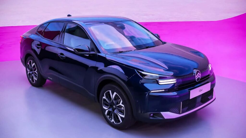 yenilenen citroen c4 ve c4 x gelecek ay turkiyede SvyiJLJq